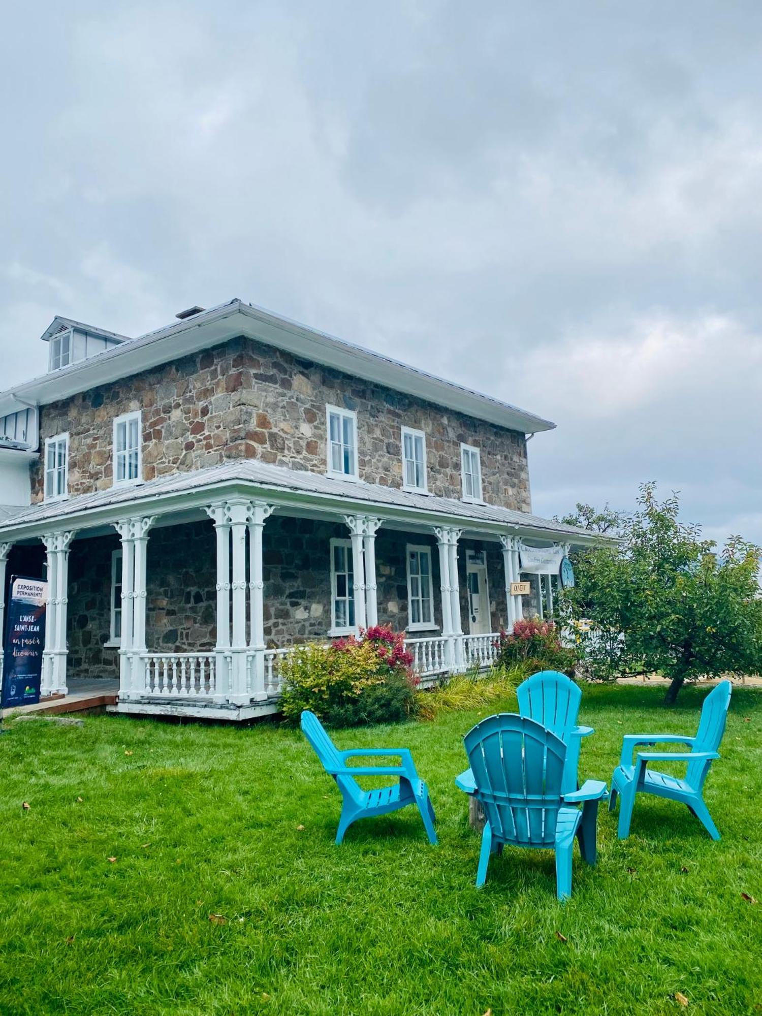 Belle Maison Avec Vue Sur La Riviere L'Anse-Saint-Jean Exterior photo